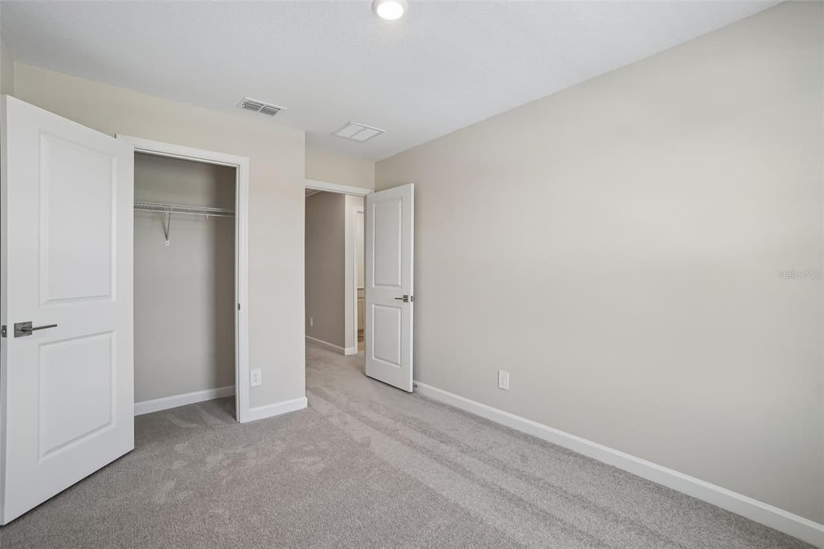 7328 DEER VALLEY CIRCLE — photo 25 of 28