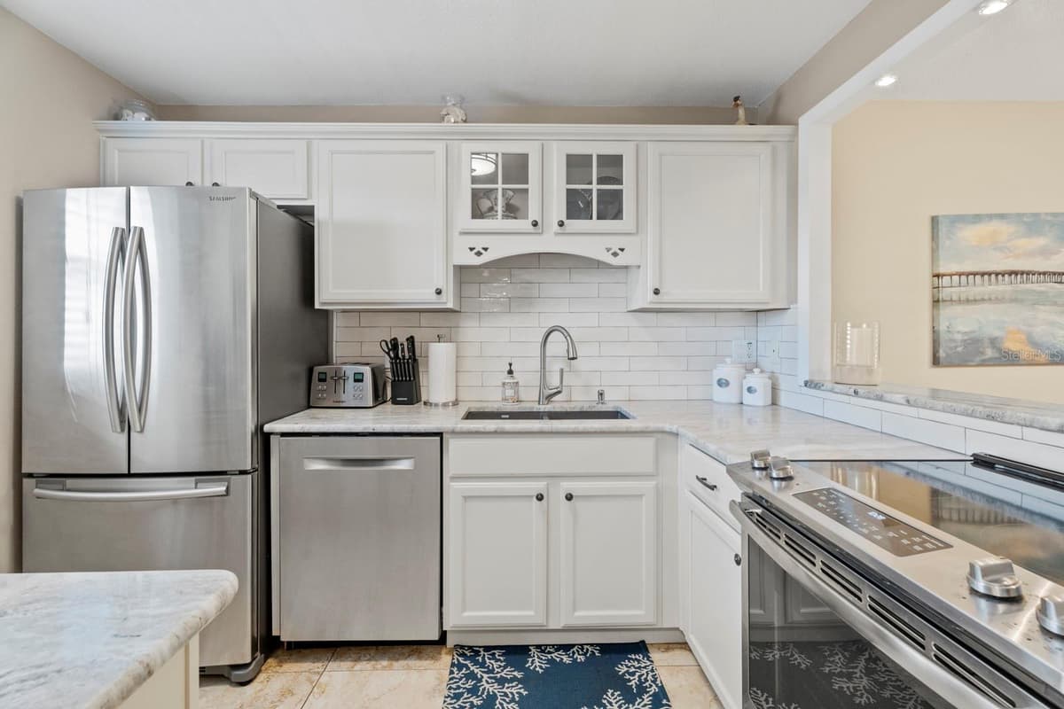4153 ATLANTIC AVENUE — photo 14 of 42