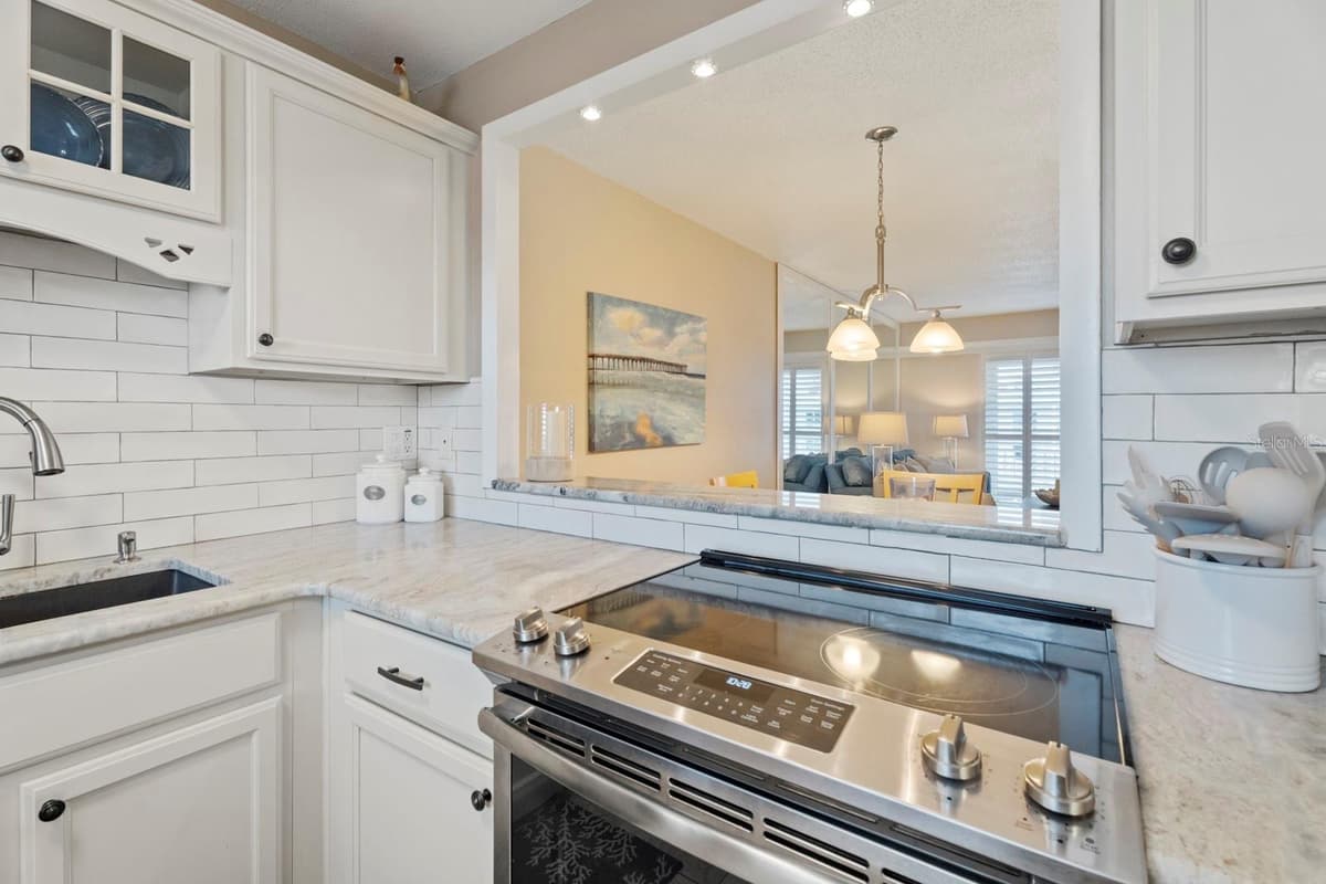 4153 ATLANTIC AVENUE — photo 13 of 42