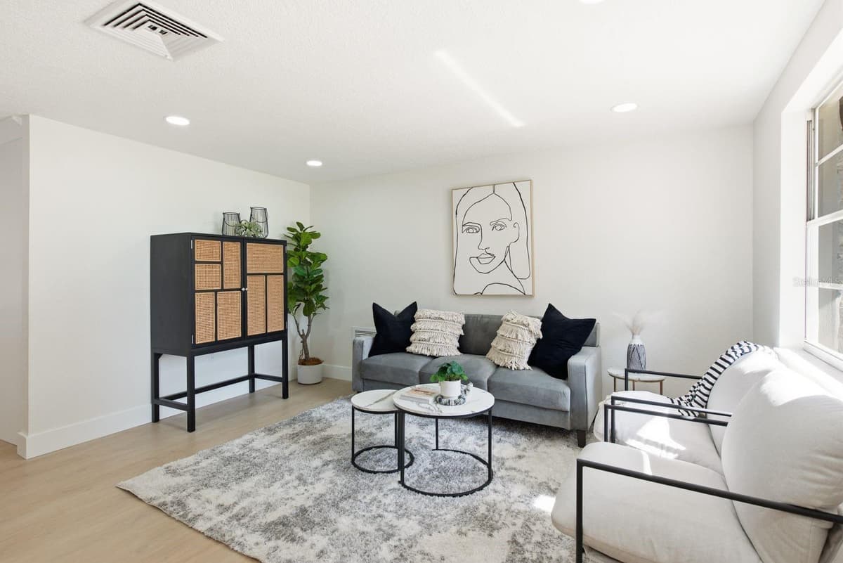 6241 MAPLEWOOD DRIVE — photo 3 of 24