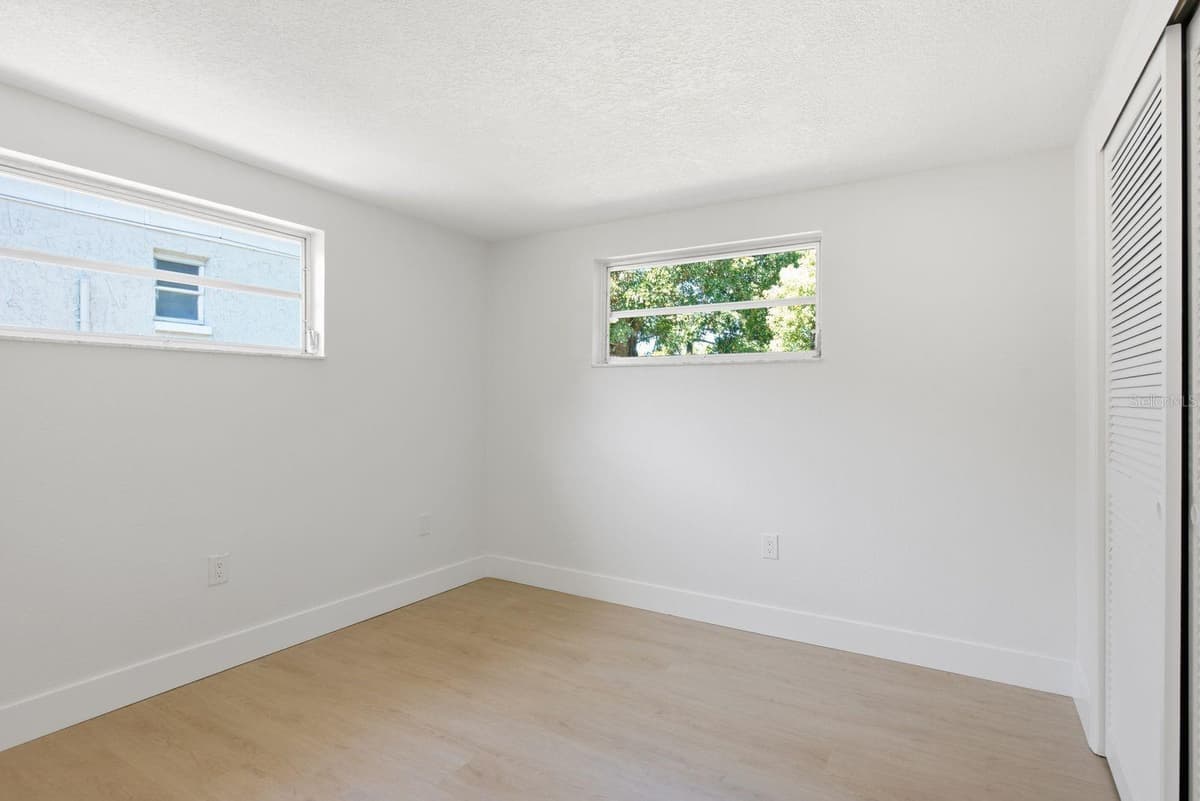 6241 MAPLEWOOD DRIVE — photo 16 of 24