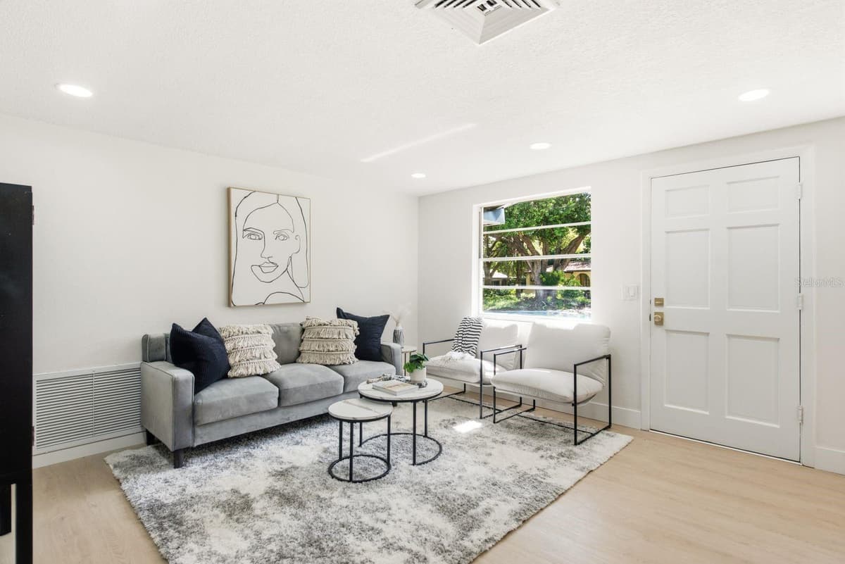 6241 MAPLEWOOD DRIVE — photo 4 of 24