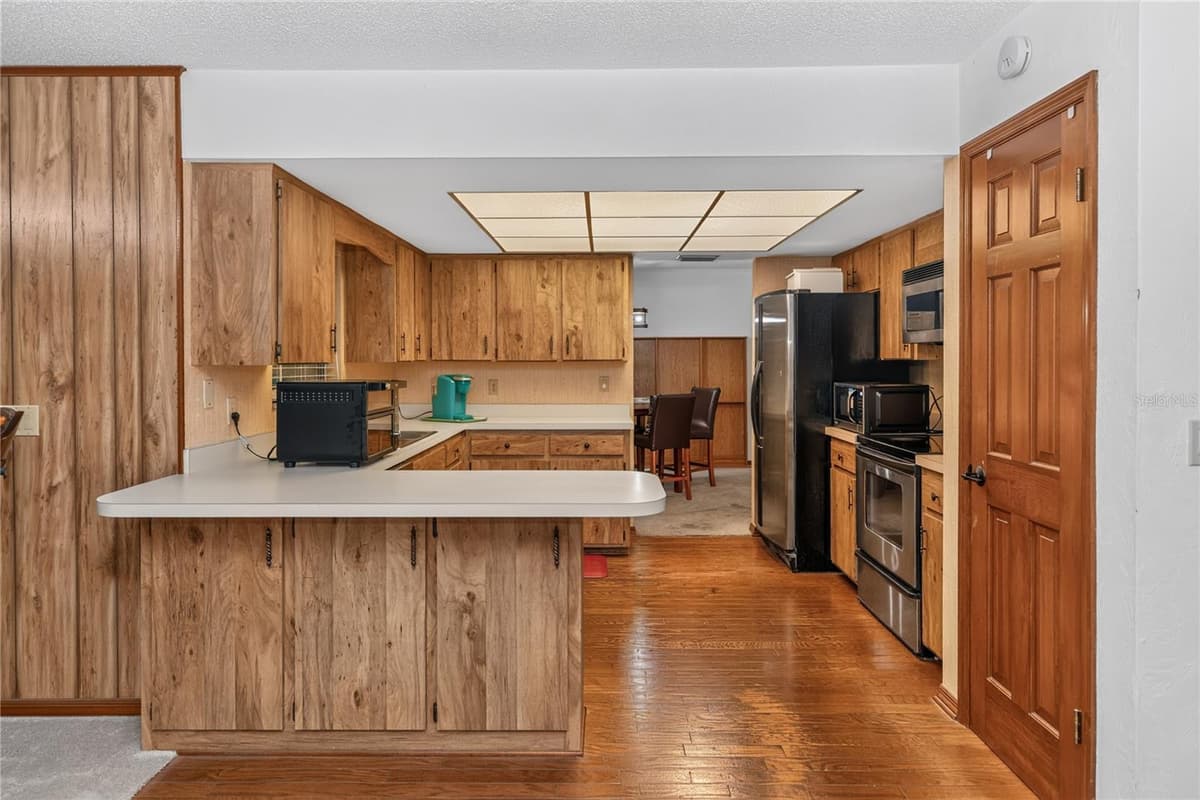 13 CUNNINGHAM ROAD — photo 10 of 37