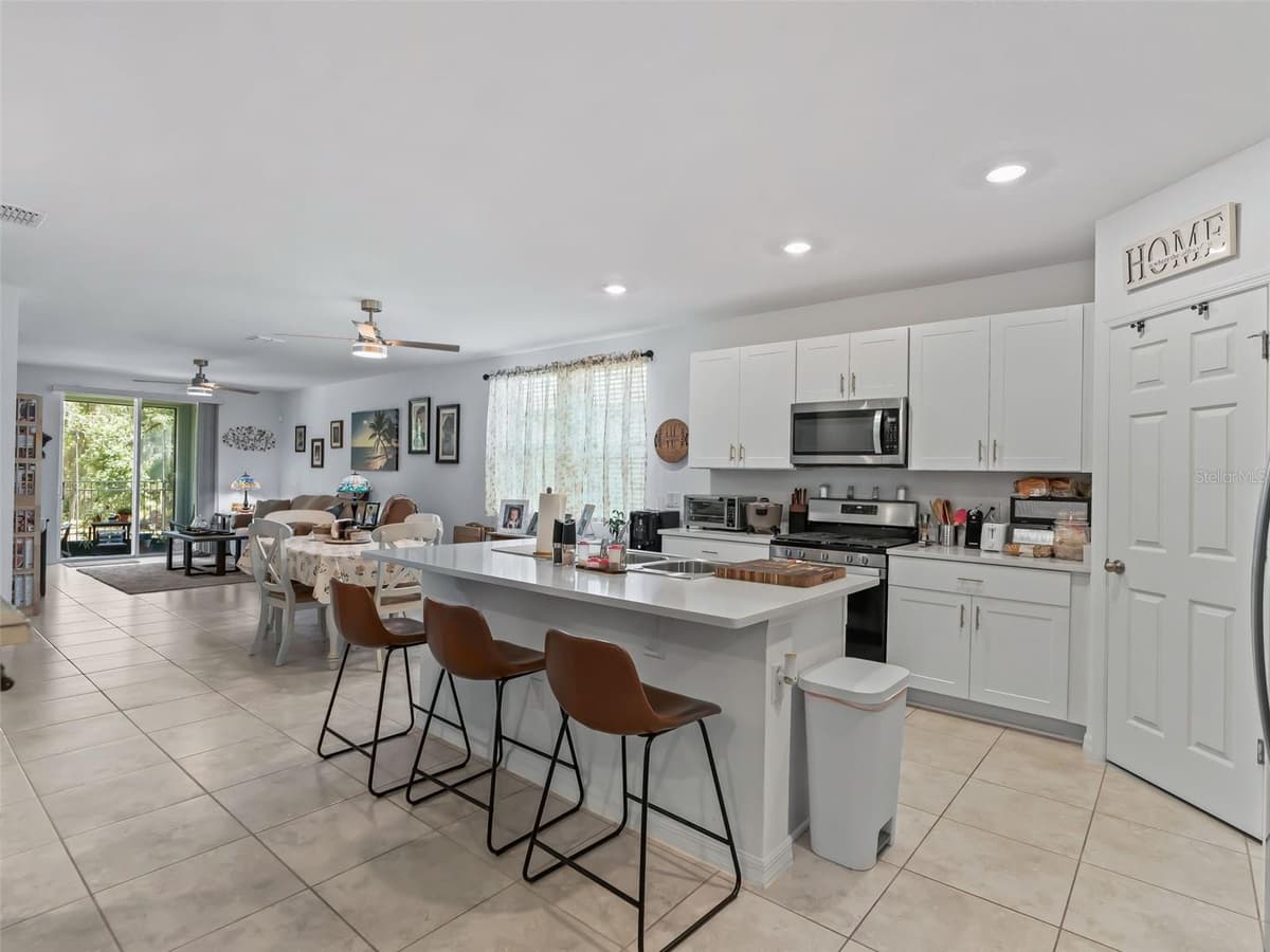 4732 JASMINE CIRCLE — photo 11 of 55