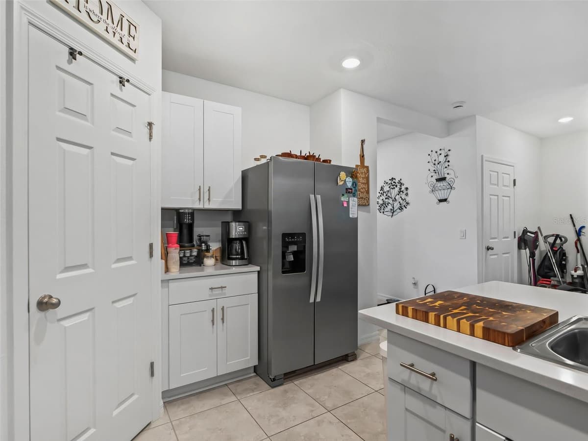 4732 JASMINE CIRCLE — photo 16 of 55