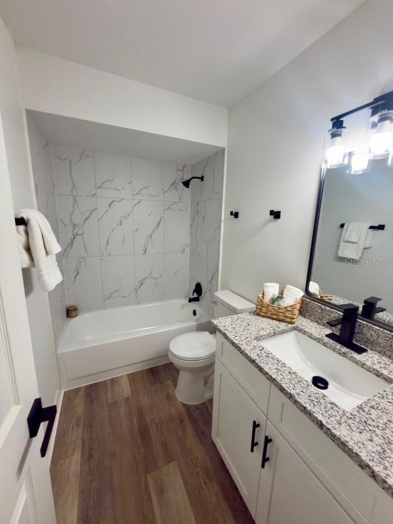 5219 VIA HACIENDA CIRCLE — photo 17 of 25
