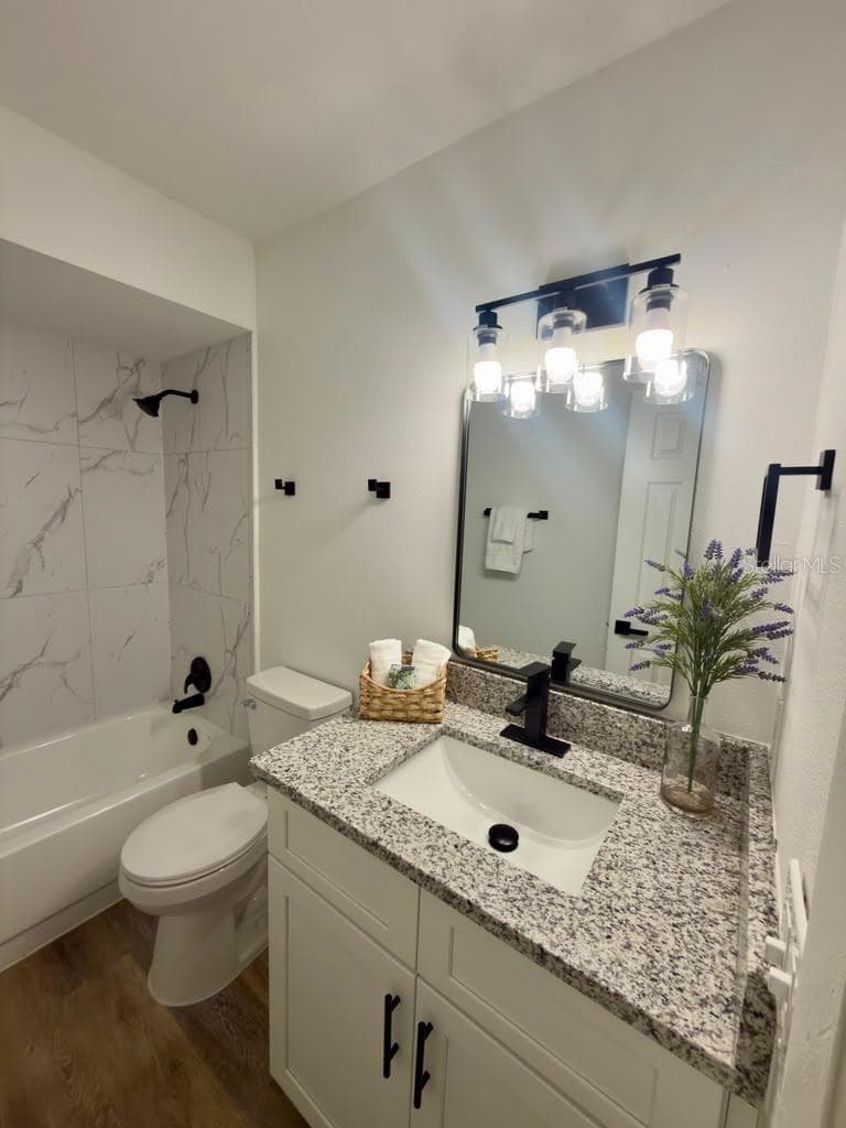 5219 VIA HACIENDA CIRCLE — photo 14 of 25