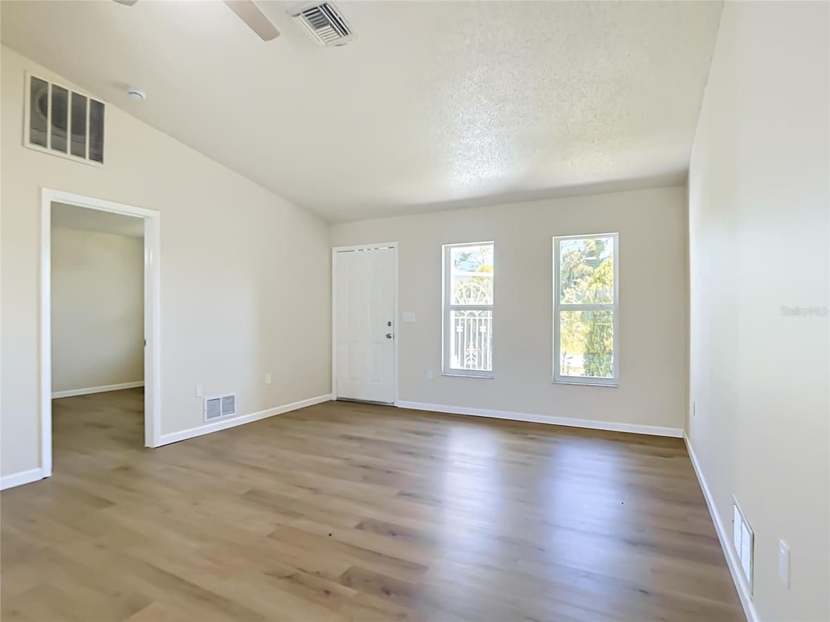 4441 MULGRAVE AVENUE — photo 7 of 41