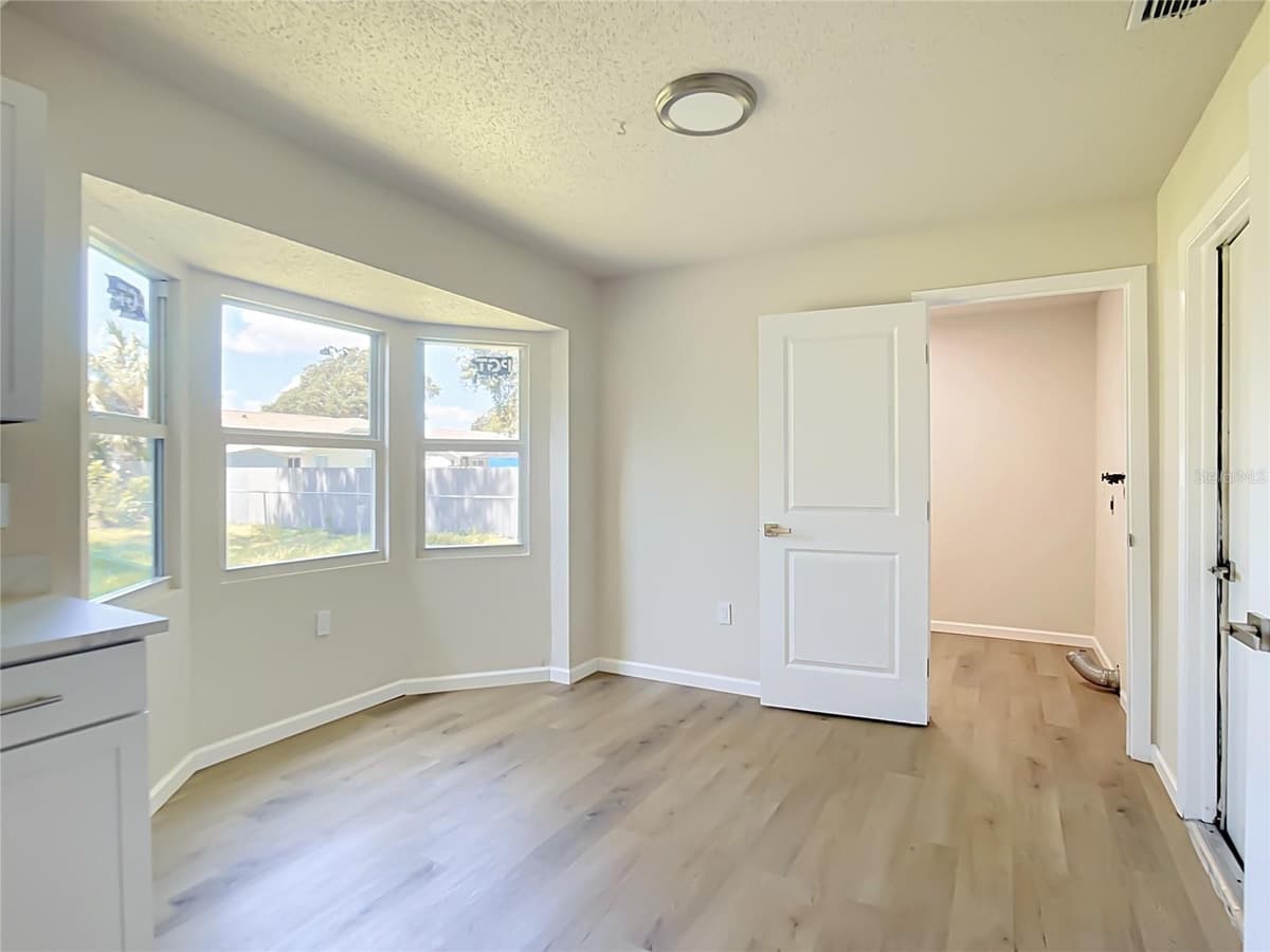 4441 MULGRAVE AVENUE — photo 16 of 41