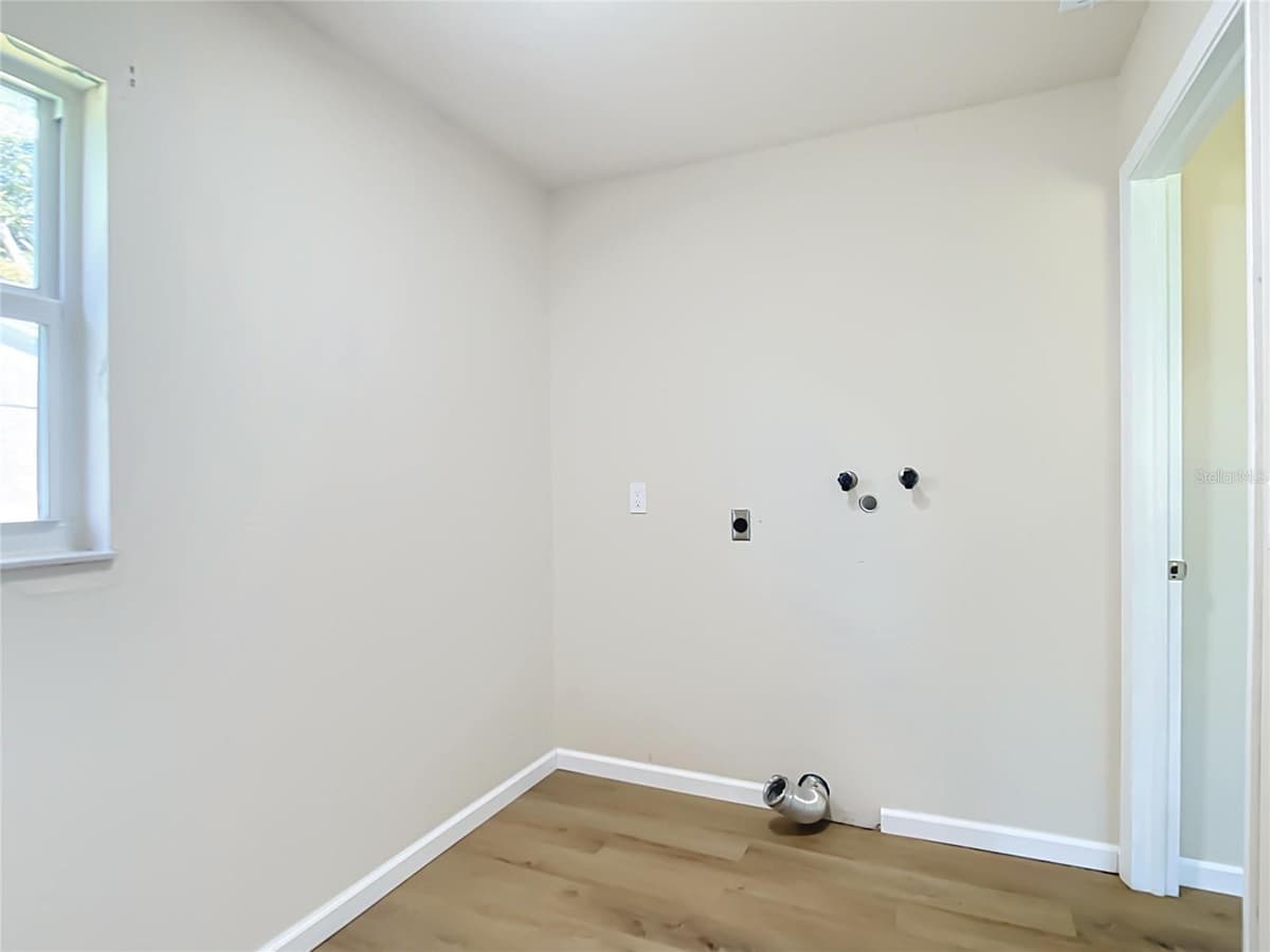 4441 MULGRAVE AVENUE — photo 32 of 41