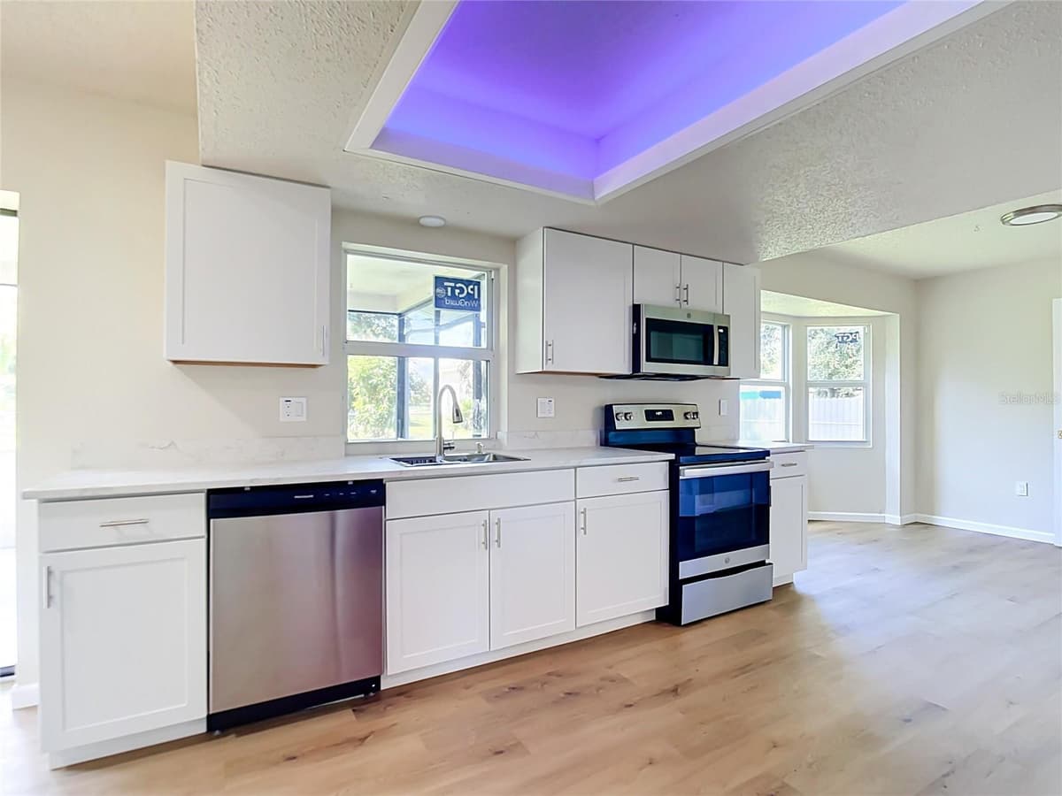 4441 MULGRAVE AVENUE — photo 14 of 41