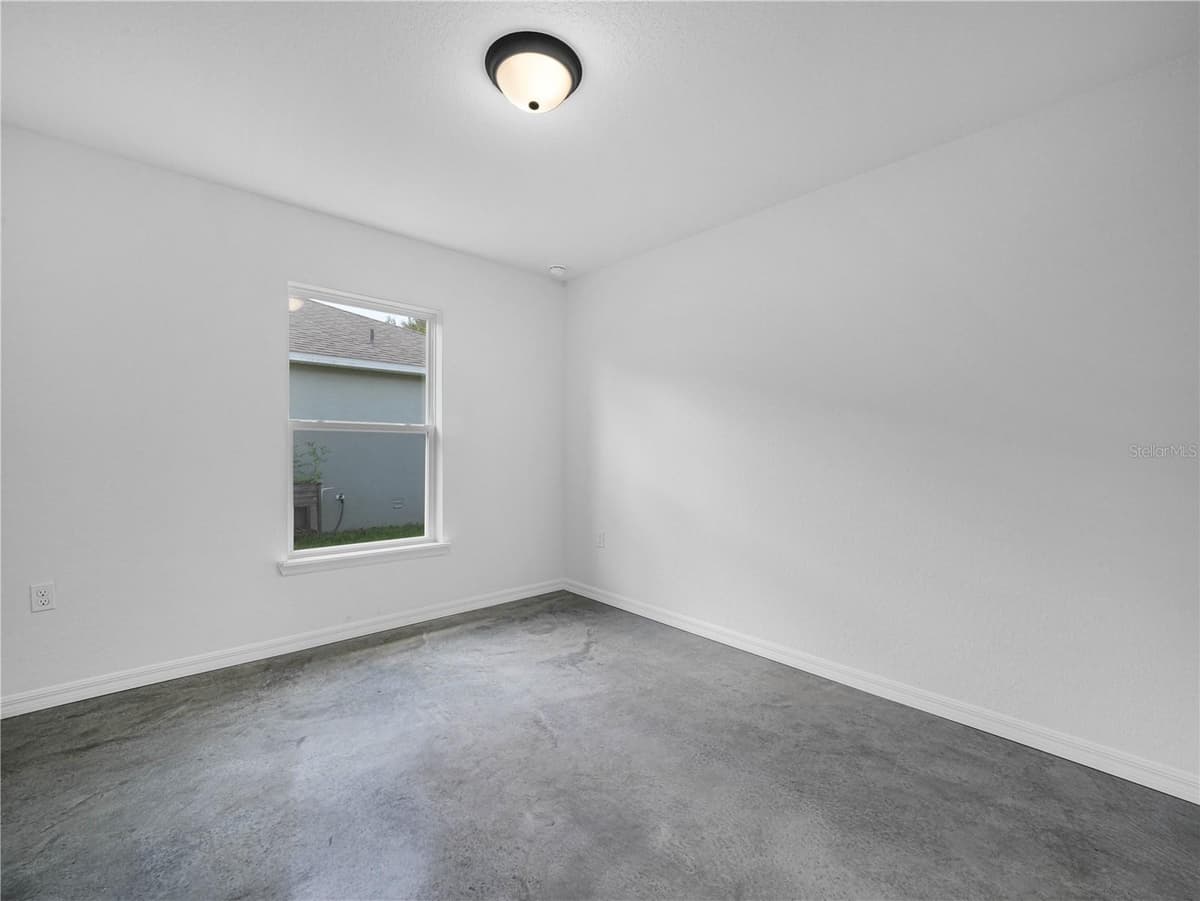 118 HIGHLAND AVENUE — photo 13 of 19