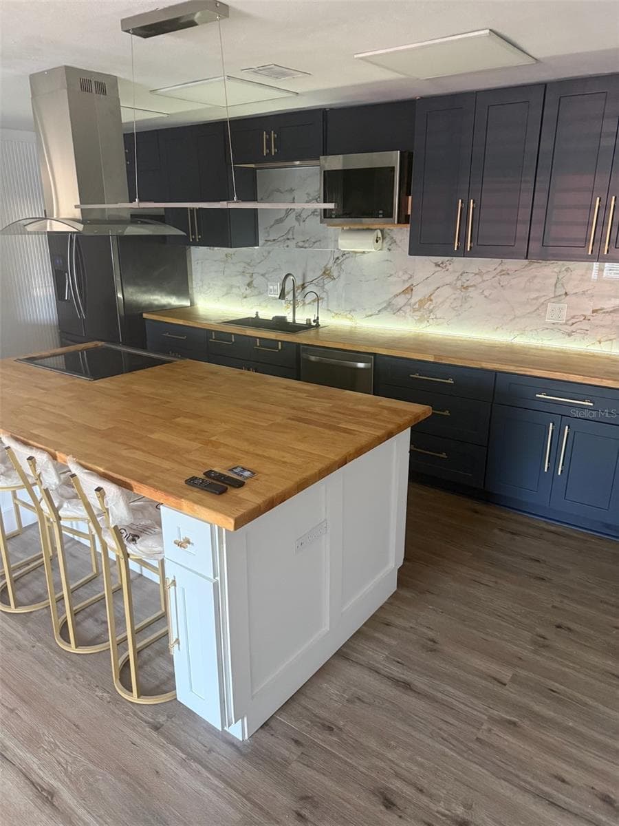 4315 AEGEAN DRIVE — photo 8 of 22