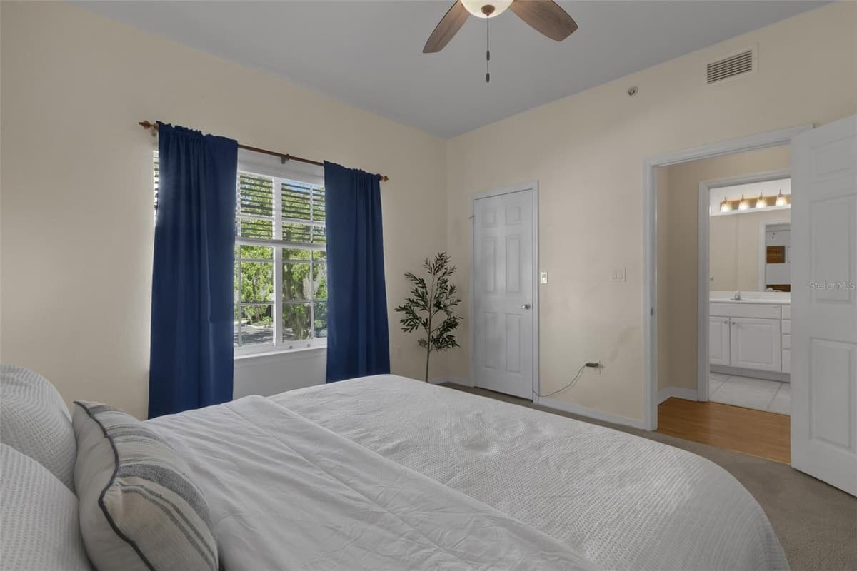 9872 MEADOW FIELD CIRCLE — photo 16 of 53