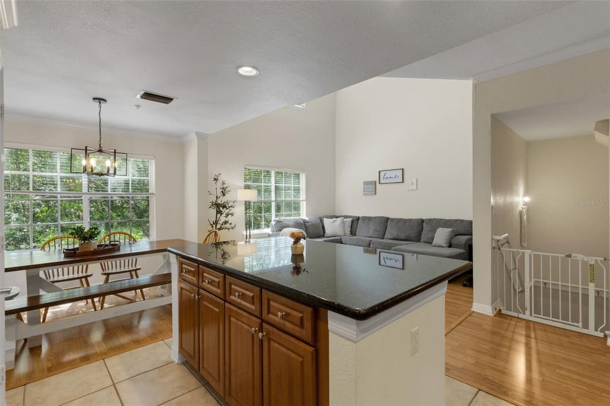 9872 MEADOW FIELD CIRCLE — photo 9 of 53
