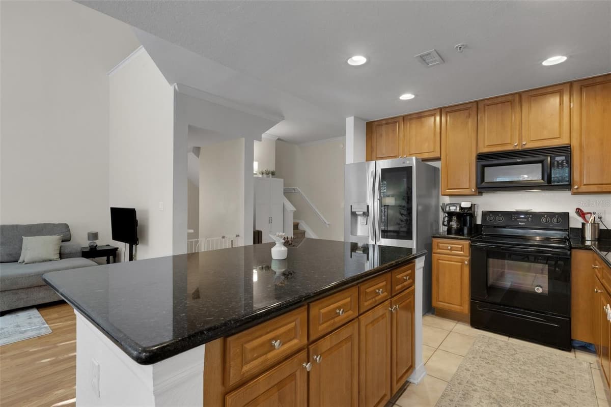 9872 MEADOW FIELD CIRCLE — photo 8 of 53