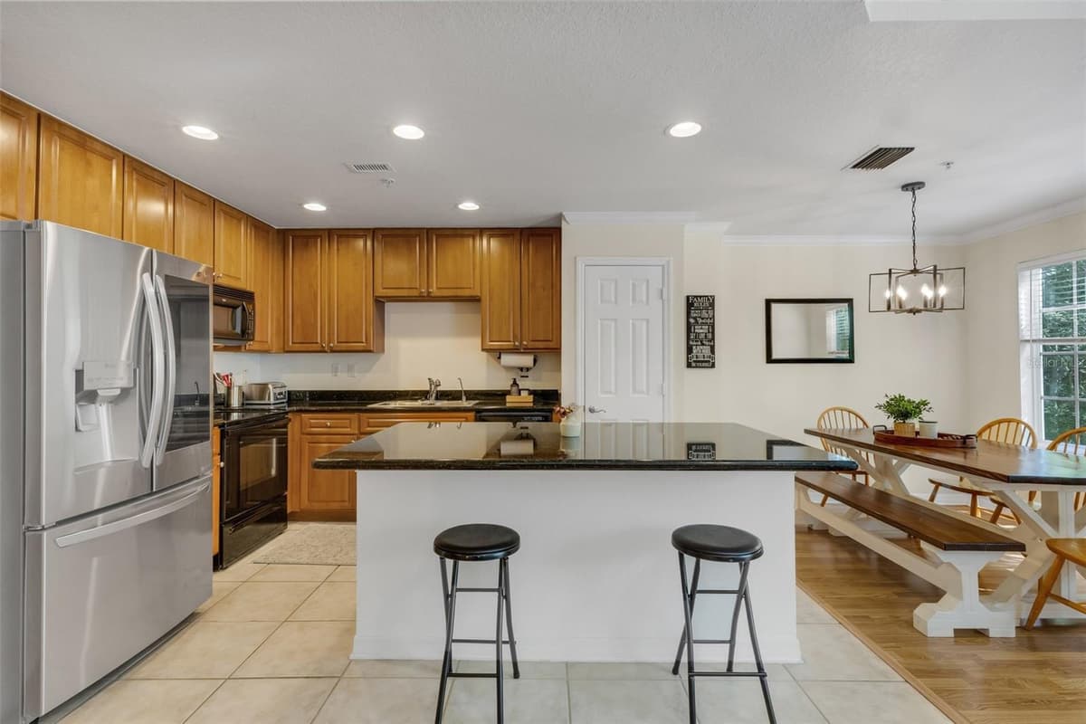 9872 MEADOW FIELD CIRCLE — photo 7 of 53