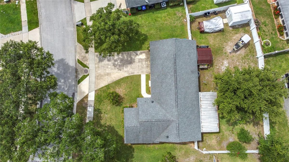 4702 HOPESPRING DRIVE — photo 3 of 25