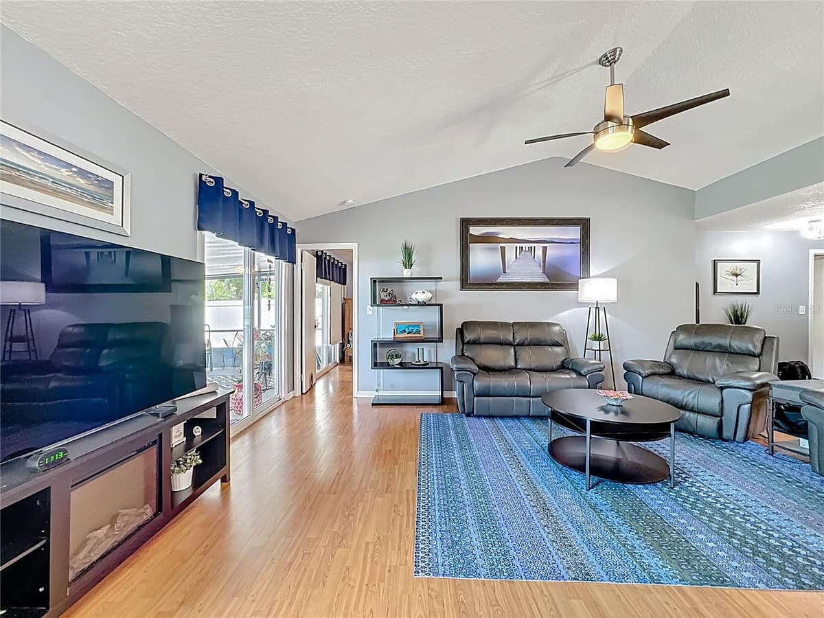 4702 HOPESPRING DRIVE — photo 6 of 25