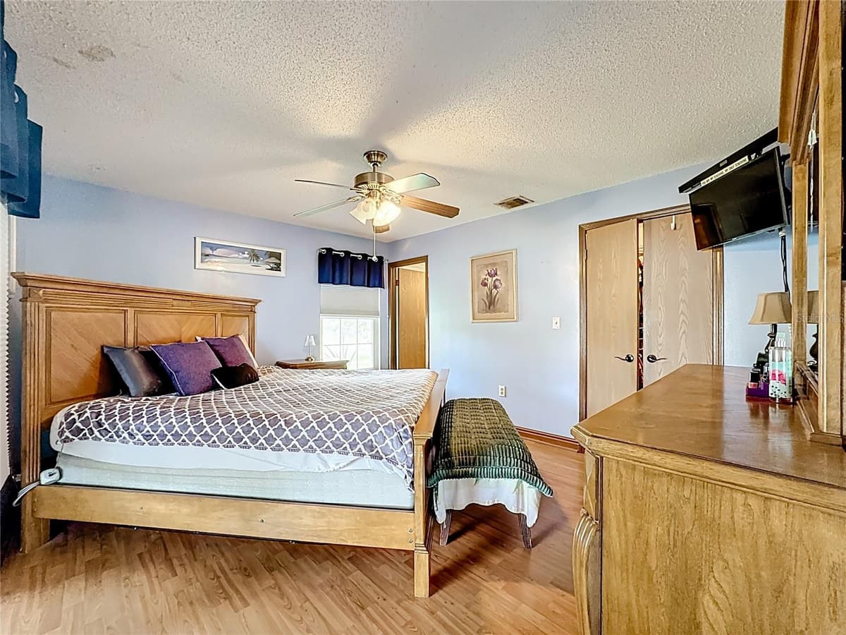 4702 HOPESPRING DRIVE — photo 14 of 25
