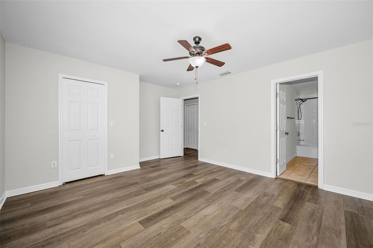 8013 SUTTON TERRACE LANE — photo 23 of 38