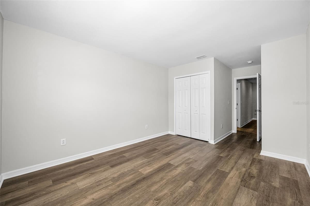 8013 SUTTON TERRACE LANE — photo 25 of 38