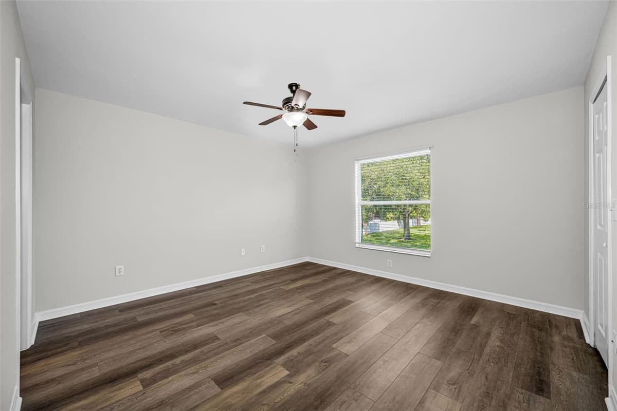8013 SUTTON TERRACE LANE — photo 19 of 38