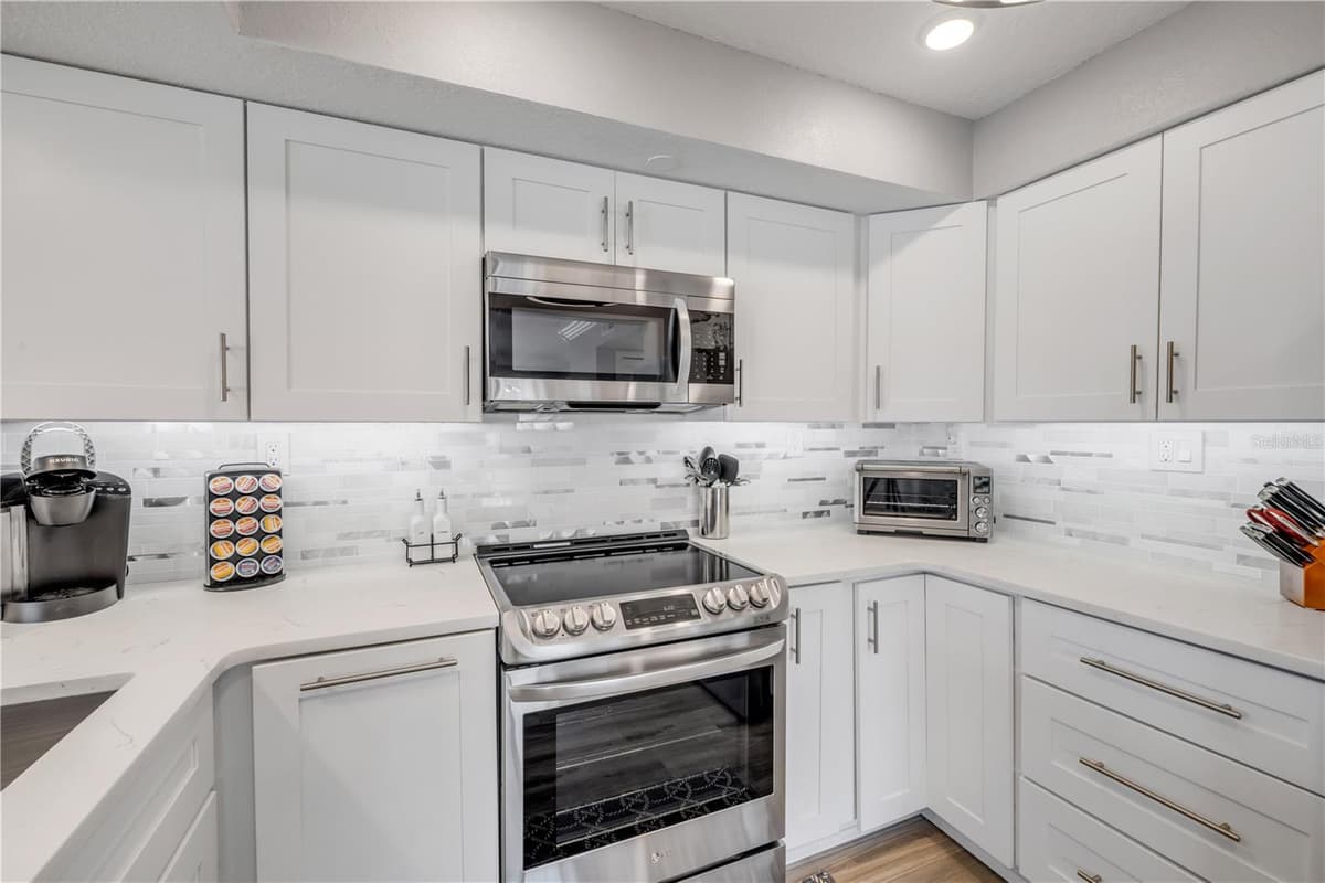 5207 ATLANTIC AVENUE — photo 29 of 91