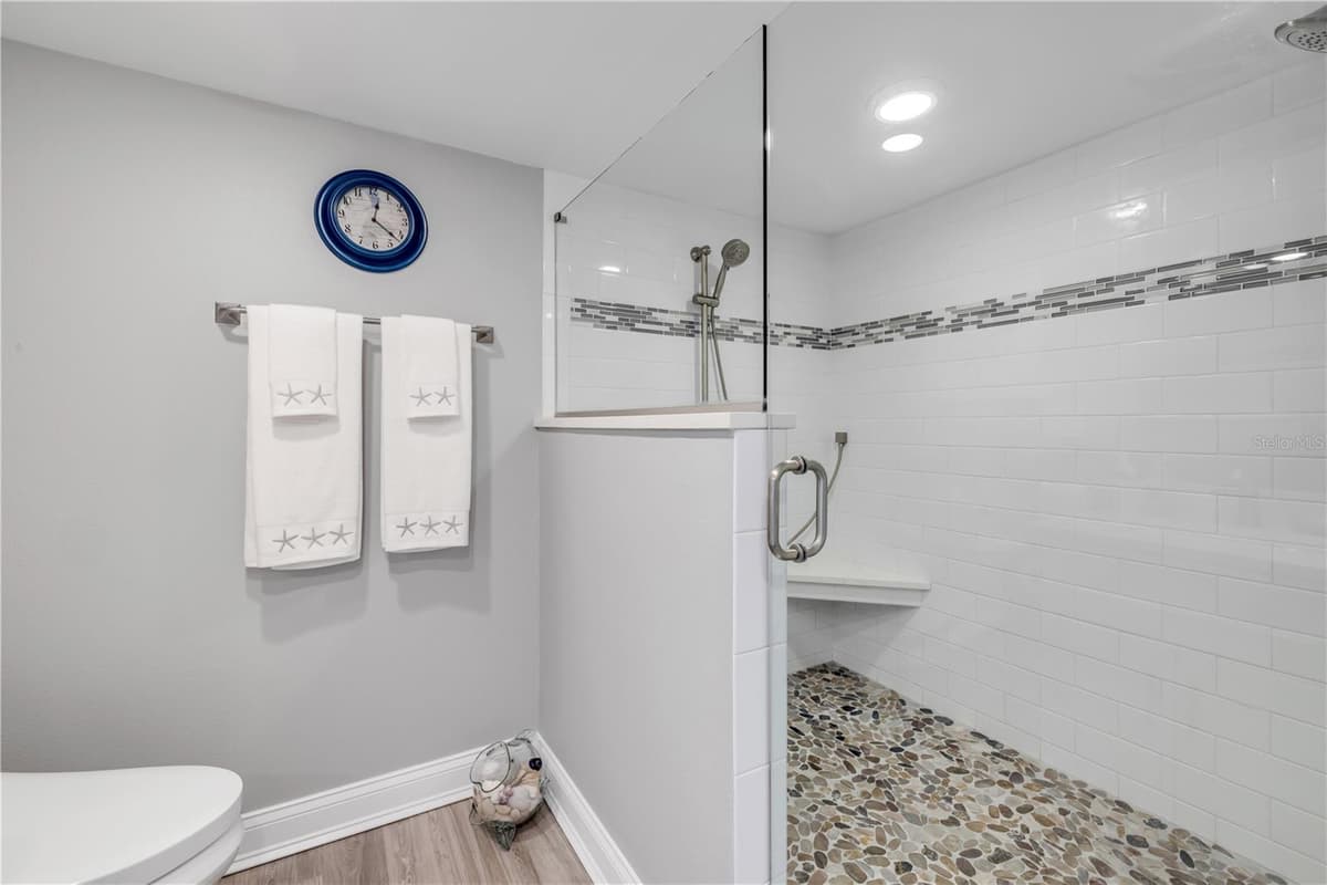 5207 ATLANTIC AVENUE — photo 37 of 91