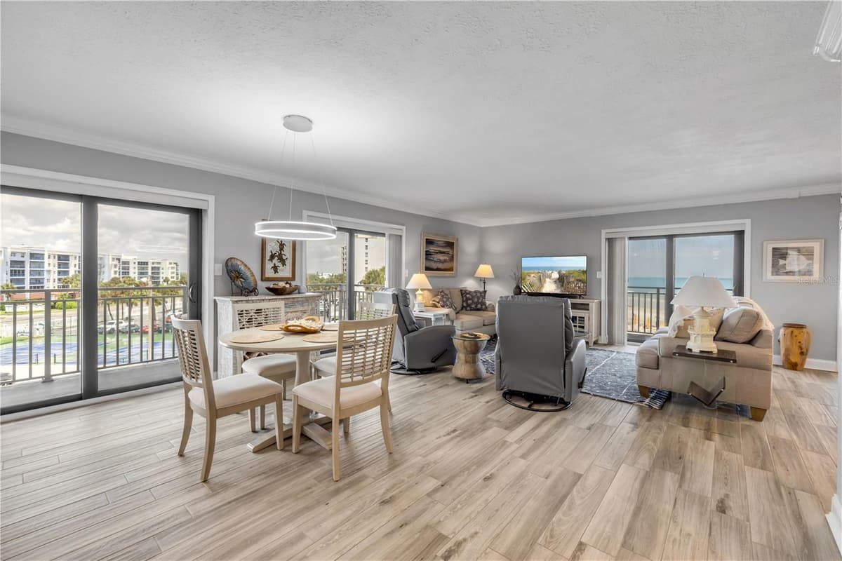 5207 ATLANTIC AVENUE — photo 8 of 91