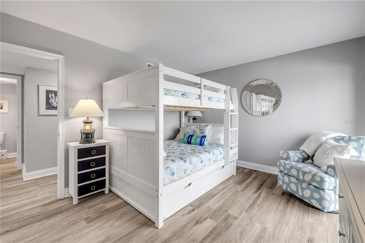 5207 ATLANTIC AVENUE — photo 41 of 91