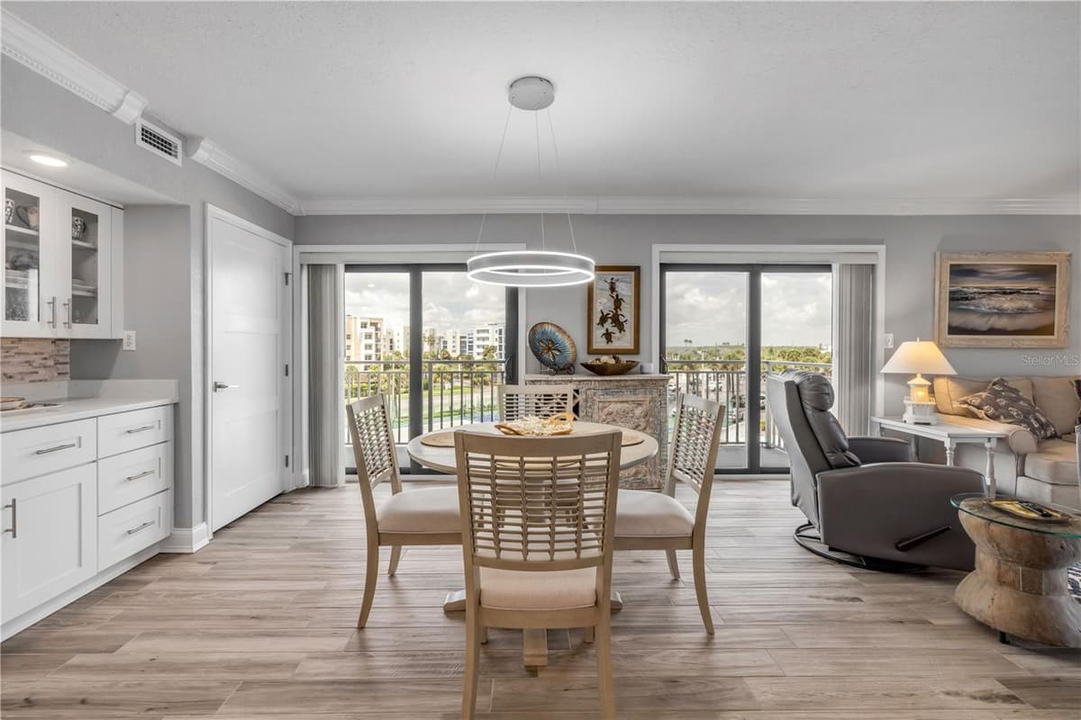 5207 ATLANTIC AVENUE — photo 12 of 91