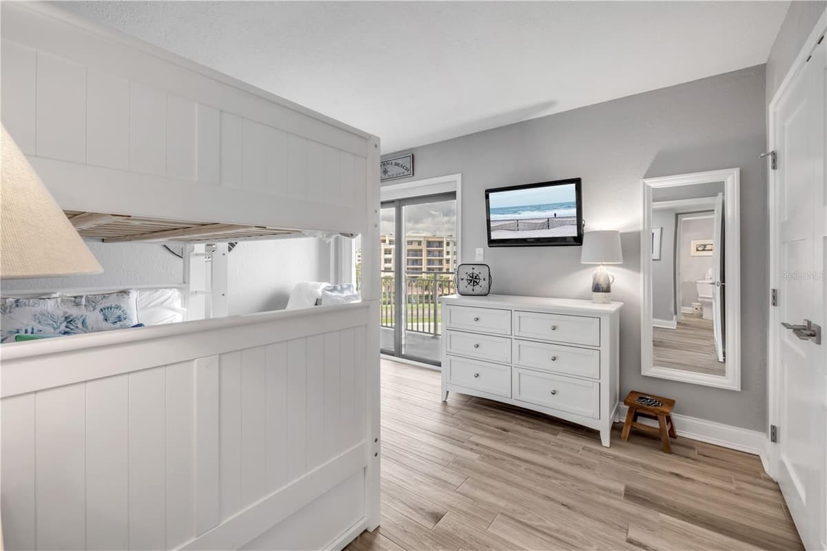 5207 ATLANTIC AVENUE — photo 40 of 91