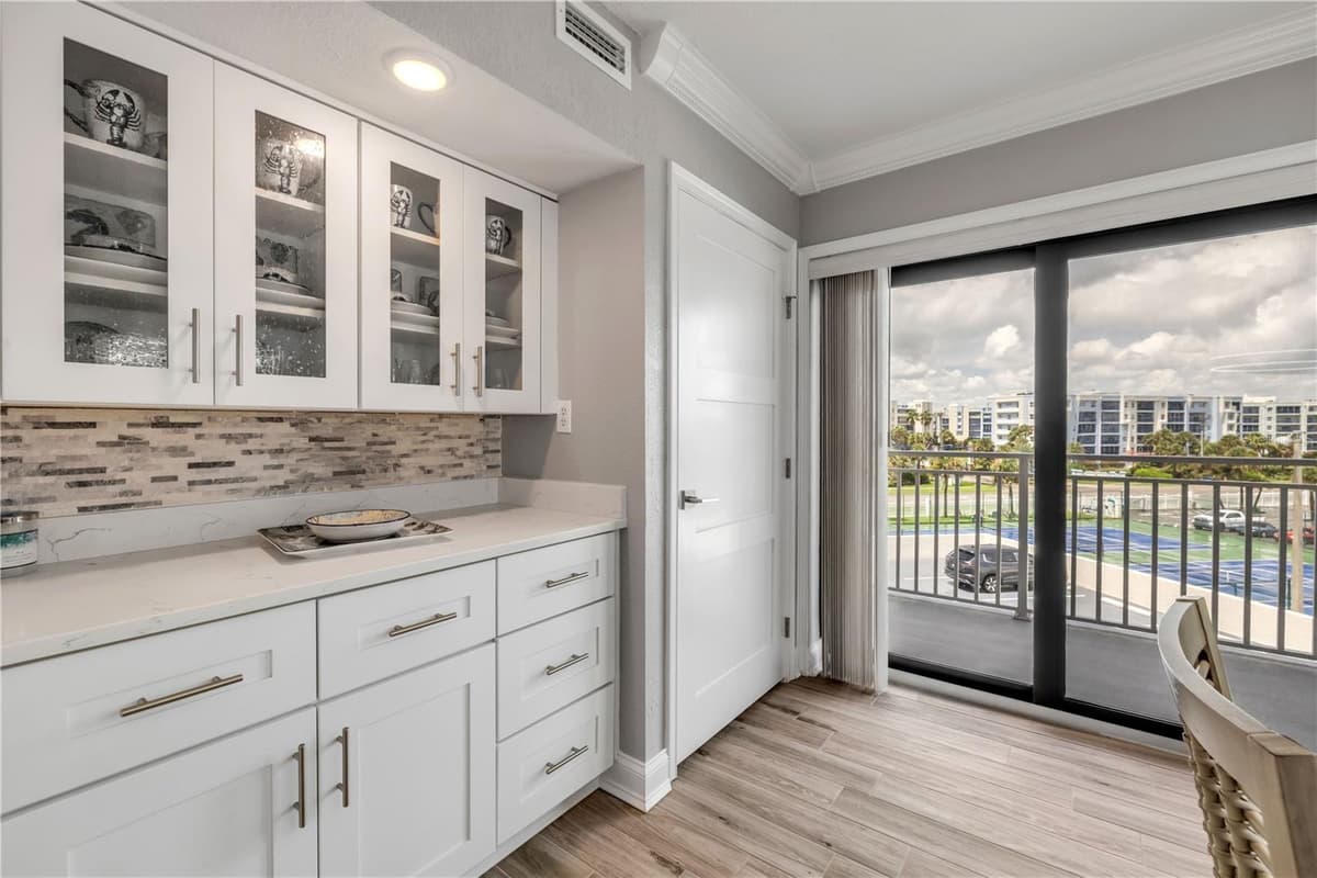 5207 ATLANTIC AVENUE — photo 14 of 91