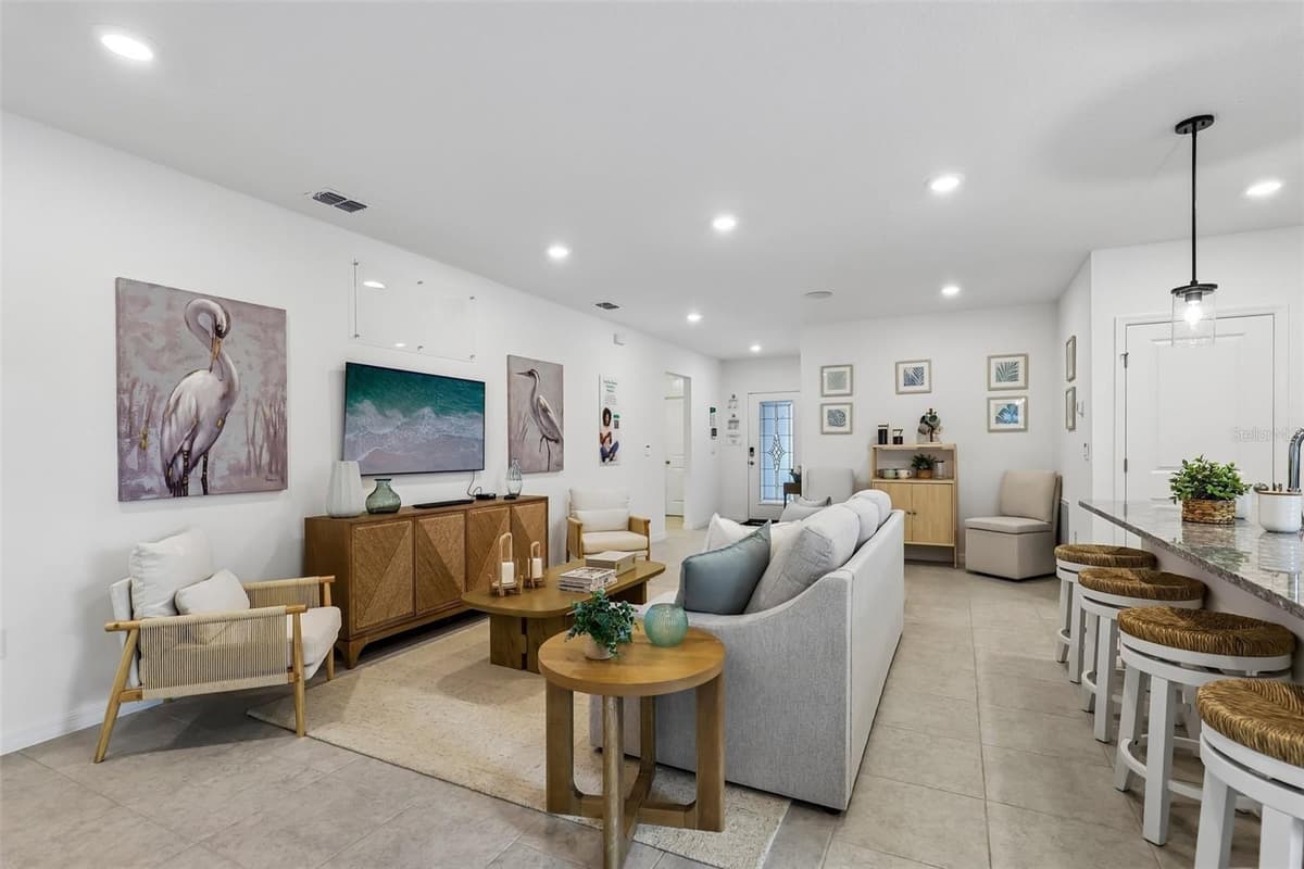 203 HYACINTH COURT — photo 15 of 30