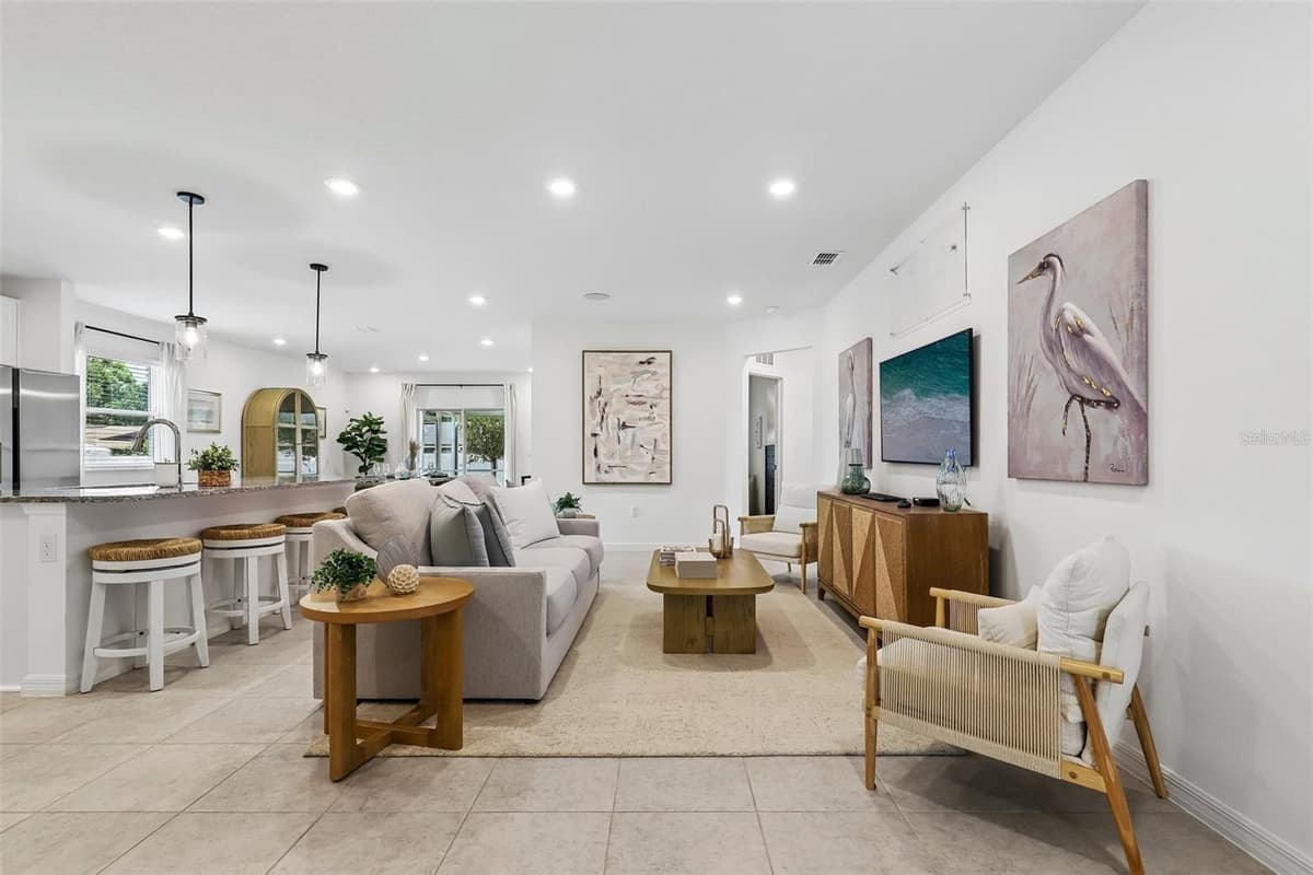 203 HYACINTH COURT — photo 12 of 30