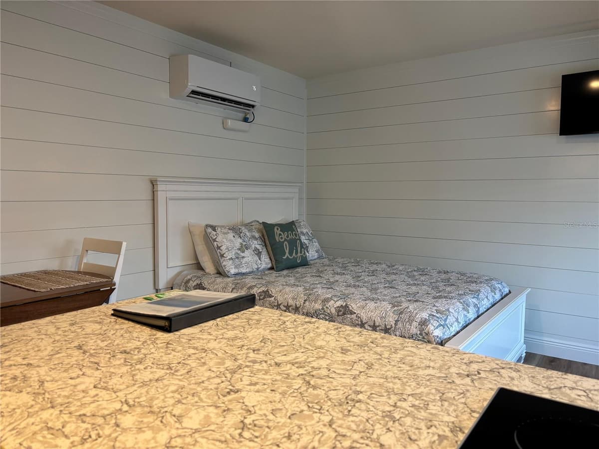 170 ROOSEVELT DRIVE — photo 9 of 18