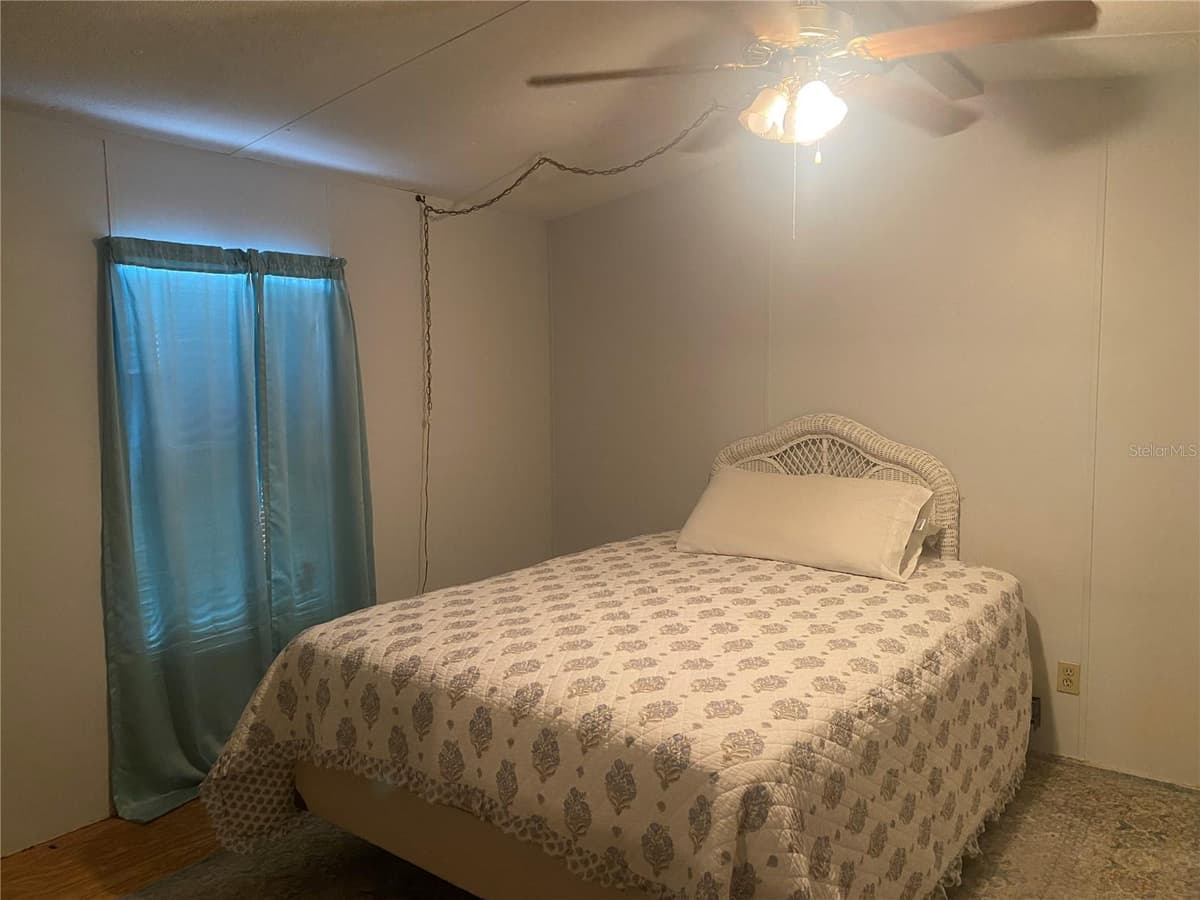 13601 LAKE HATCHINEHA ROAD — photo 16 of 19