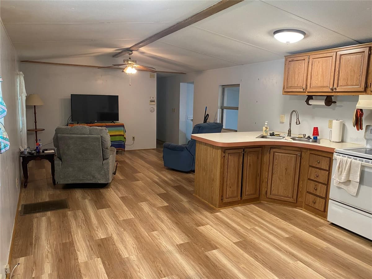 13601 LAKE HATCHINEHA ROAD — photo 11 of 19