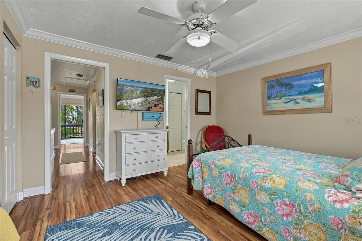 65 BEACH LANE — photo 43 of 58