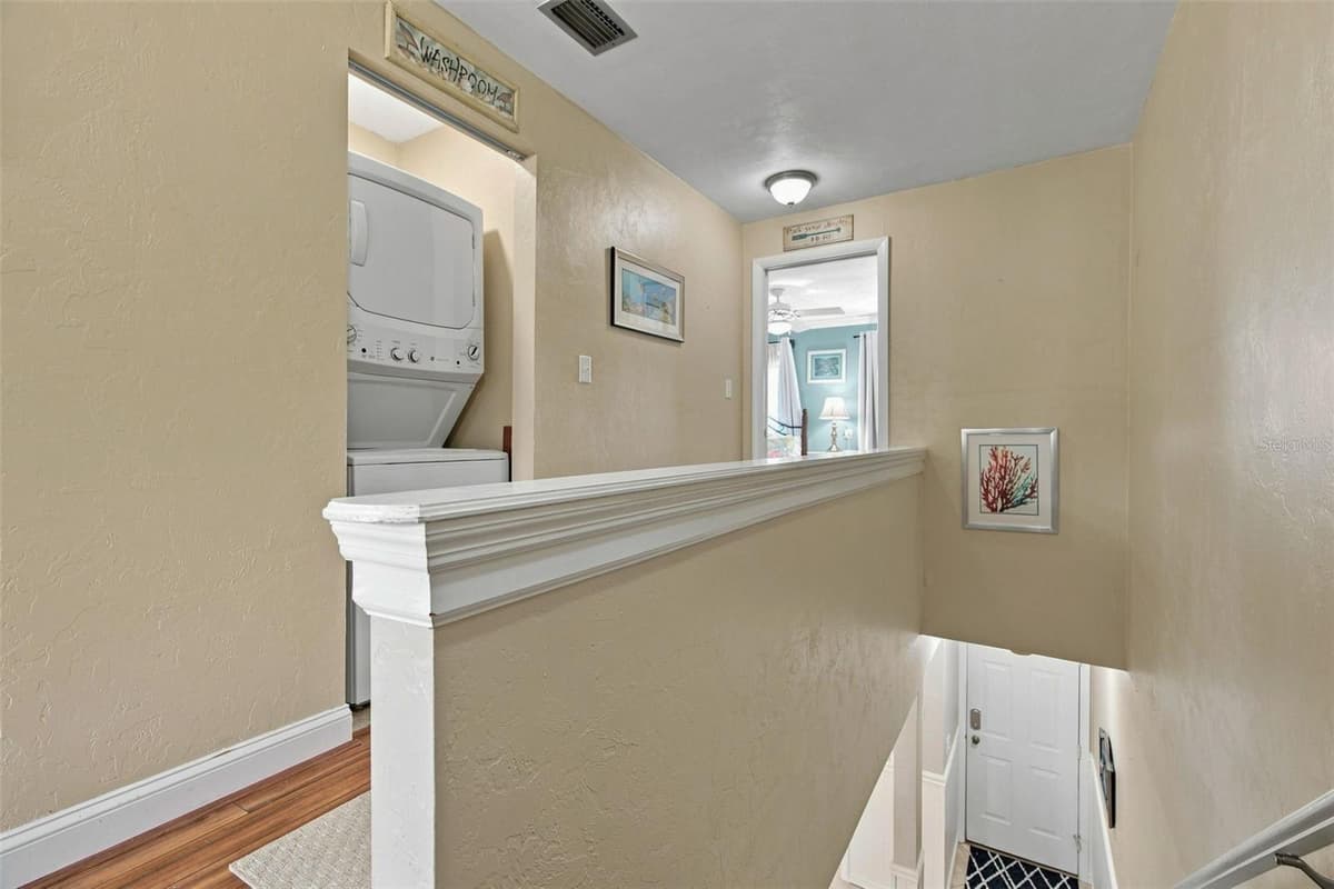 65 BEACH LANE — photo 35 of 58