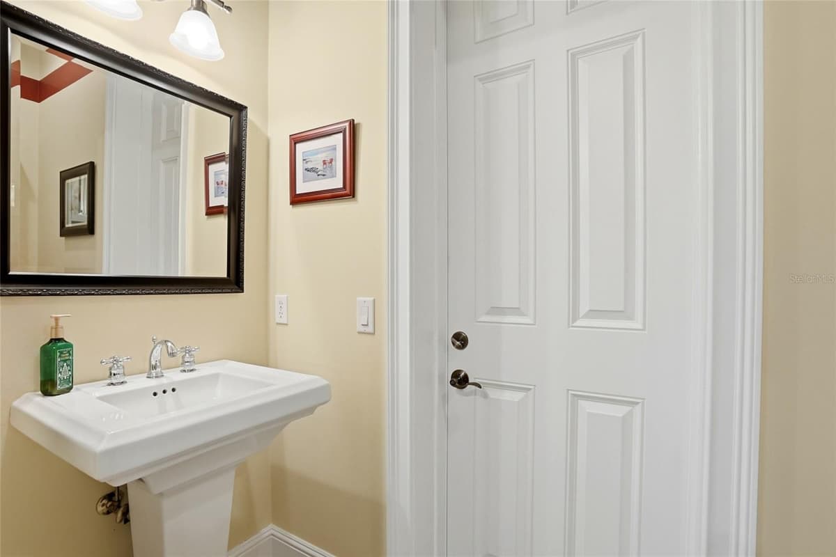 1059 CEASARS COURT — photo 42 of 72