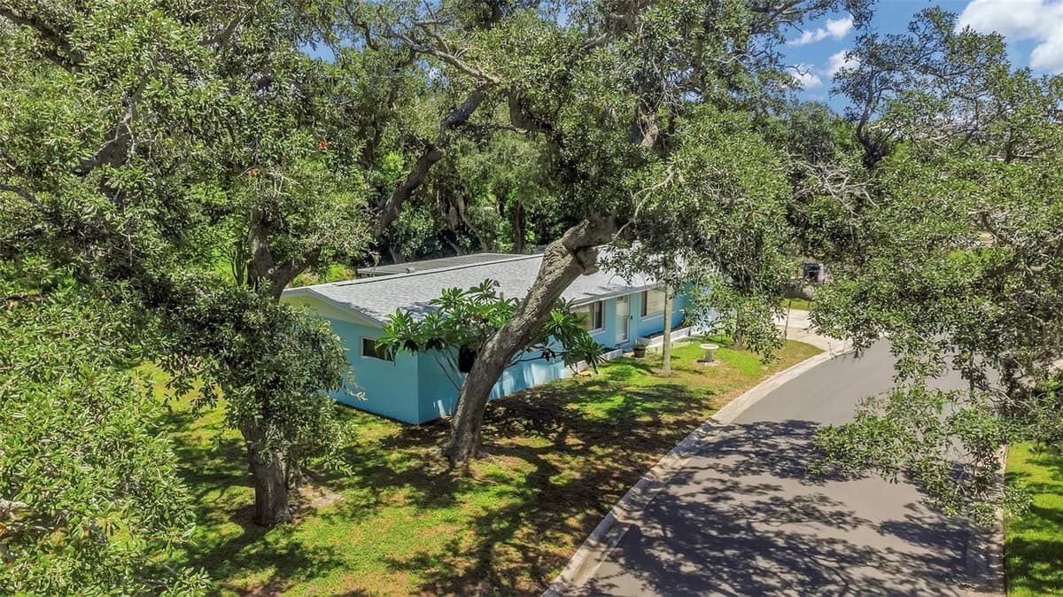 6191 6TH AVENUE — photo 46 of 47