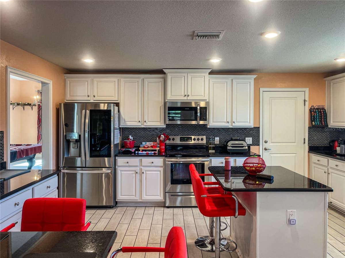 10125 AUDREY STREET — photo 13 of 40