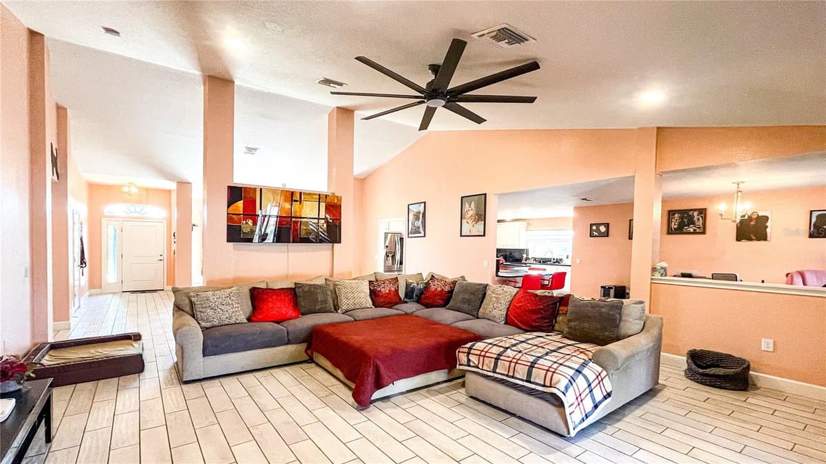 10125 AUDREY STREET — photo 14 of 40