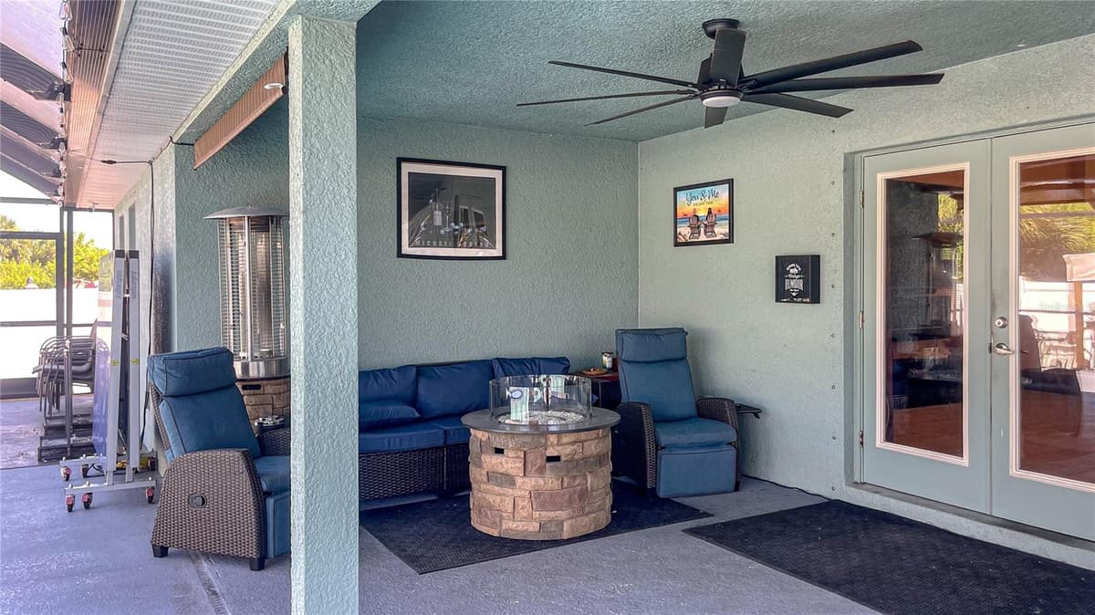 10125 AUDREY STREET — photo 16 of 40