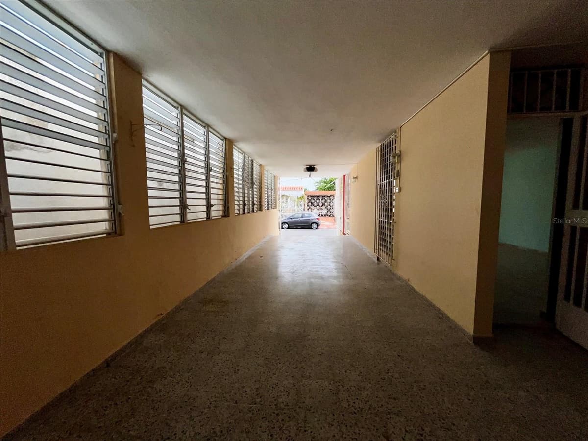Urb Santa Isidra 2 #130 — photo 24 of 33
