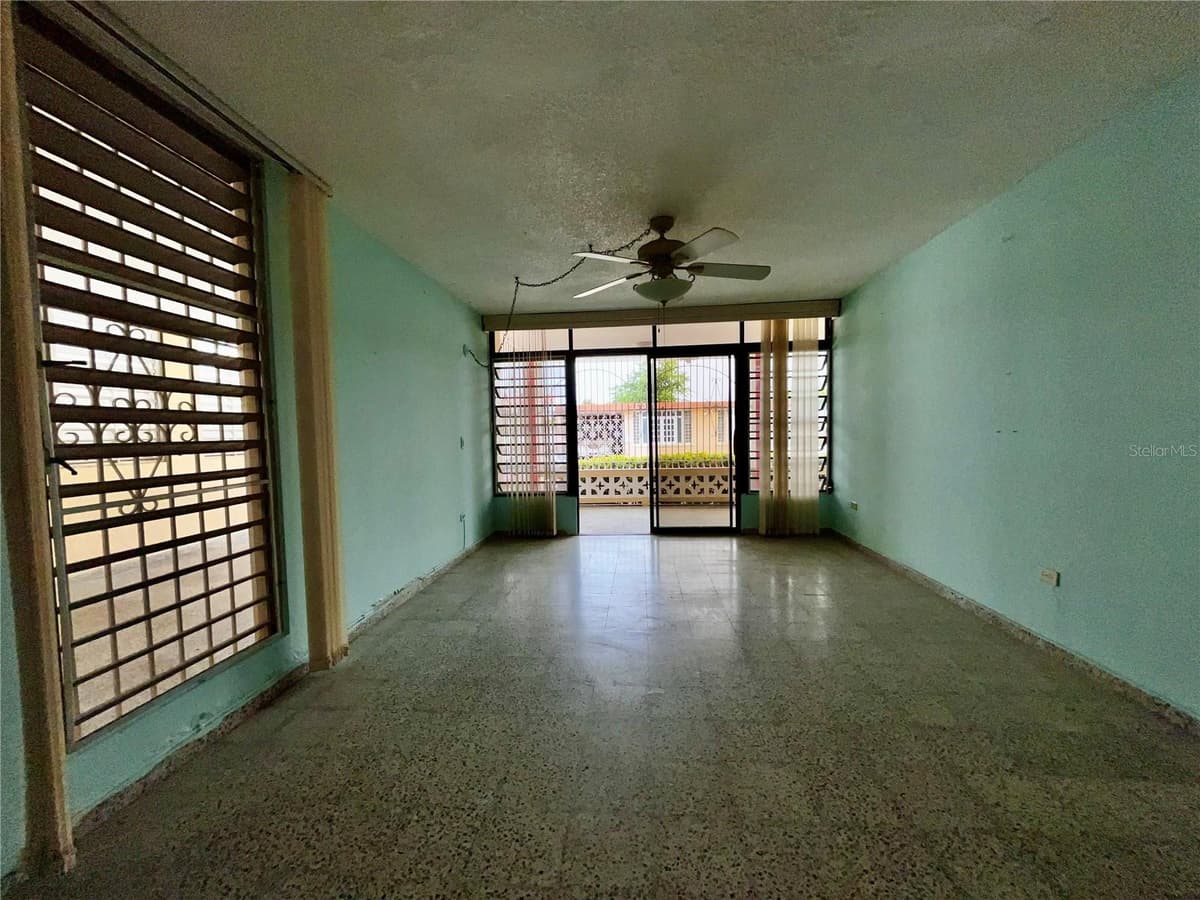 Urb Santa Isidra 2 #130 — photo 10 of 33