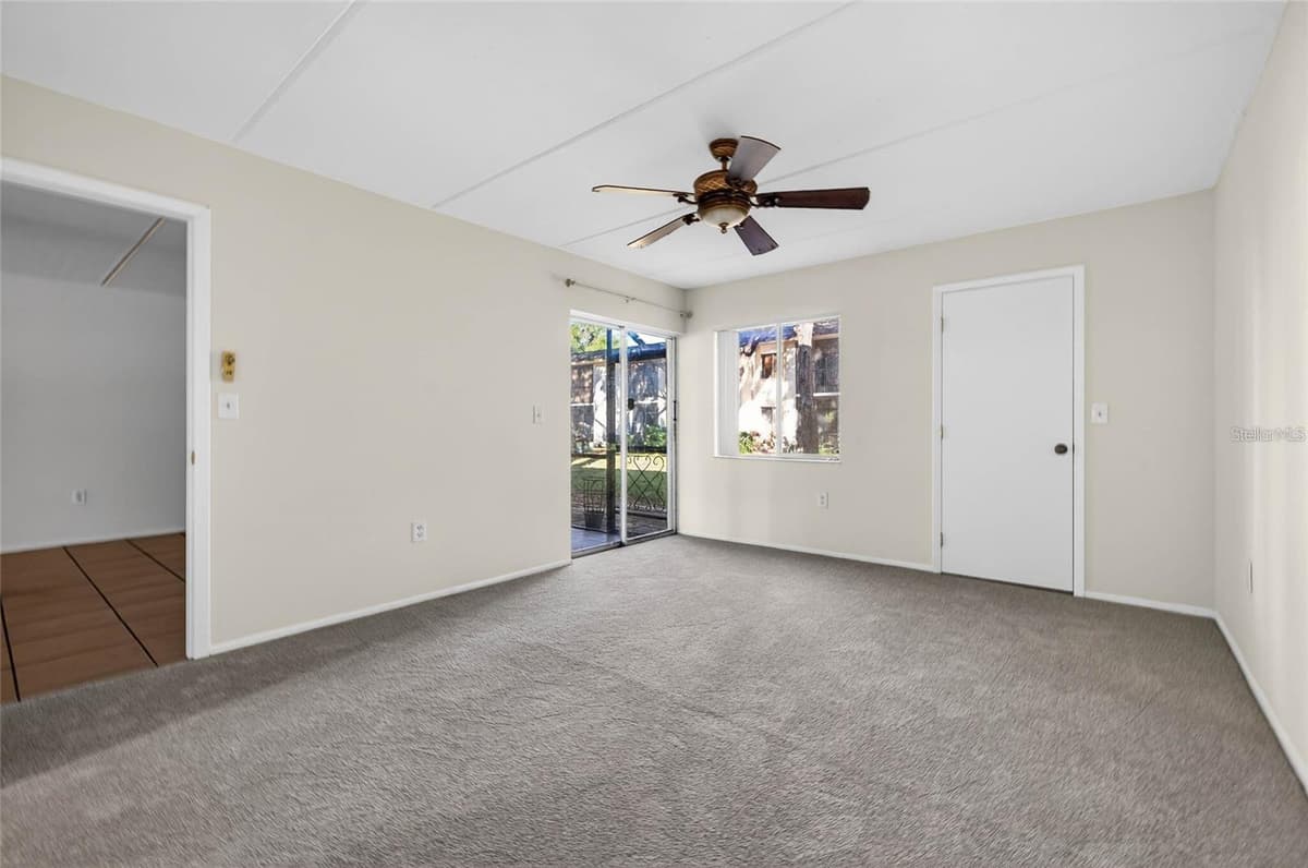 219 PALMETTO COURT — photo 8 of 13
