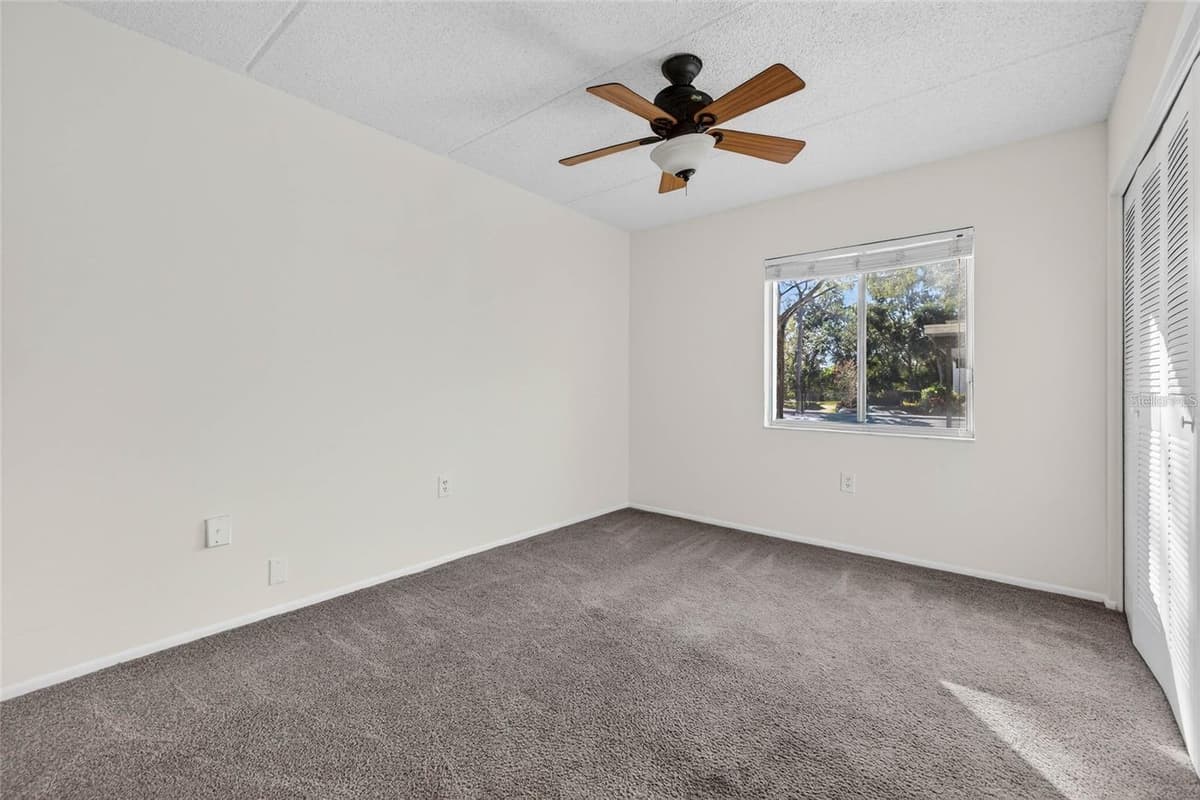 219 PALMETTO COURT — photo 7 of 13